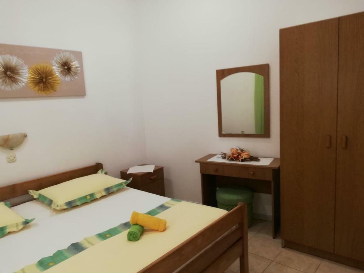 Apartment Center Tonka Makarska Exterior foto